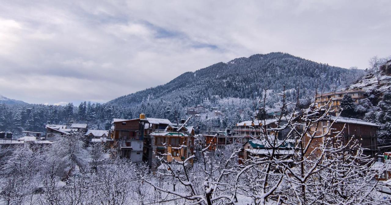Yolo Backpackers - Manali Hostel Екстериор снимка