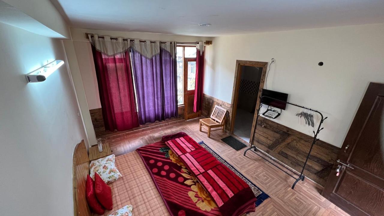 Yolo Backpackers - Manali Hostel Екстериор снимка