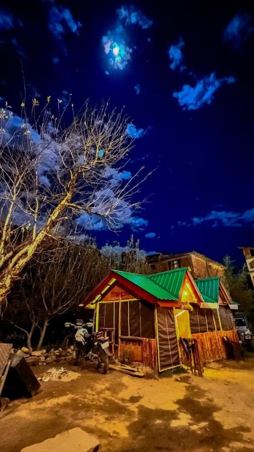 Yolo Backpackers - Manali Hostel Екстериор снимка