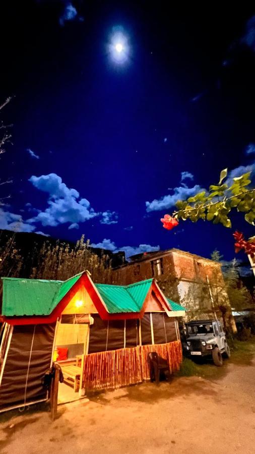 Yolo Backpackers - Manali Hostel Екстериор снимка