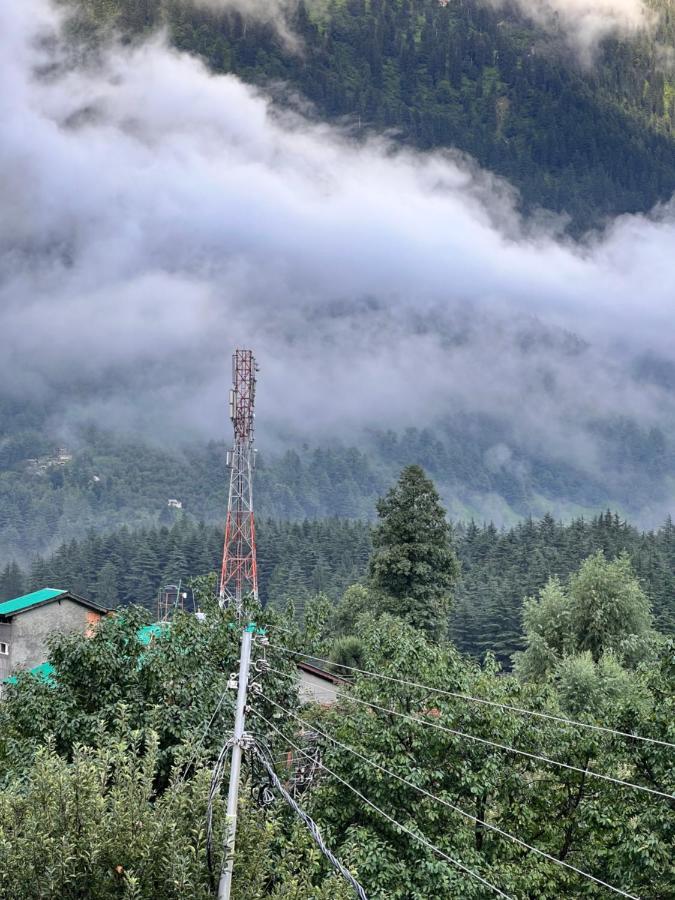 Yolo Backpackers - Manali Hostel Екстериор снимка