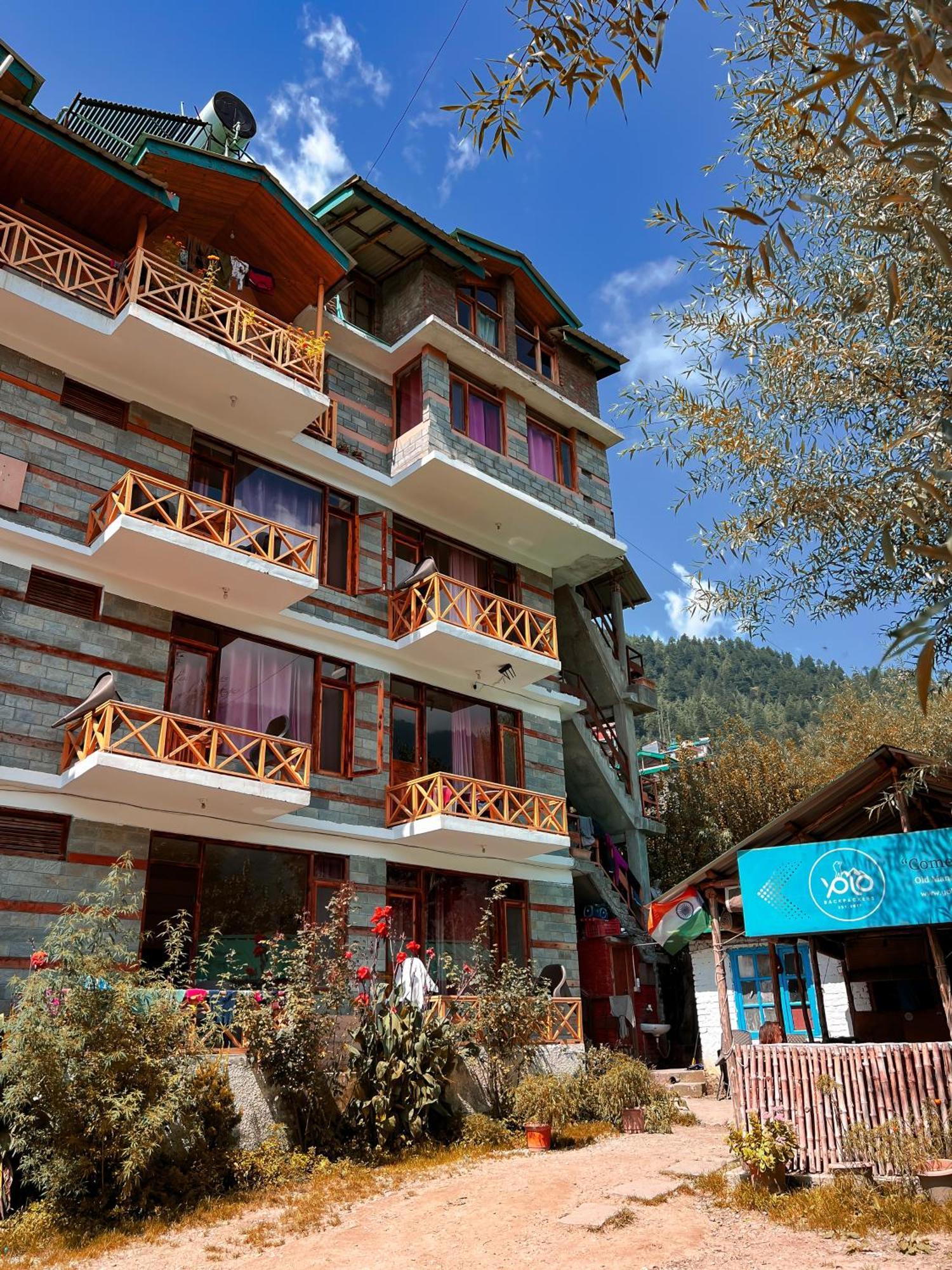 Yolo Backpackers - Manali Hostel Екстериор снимка