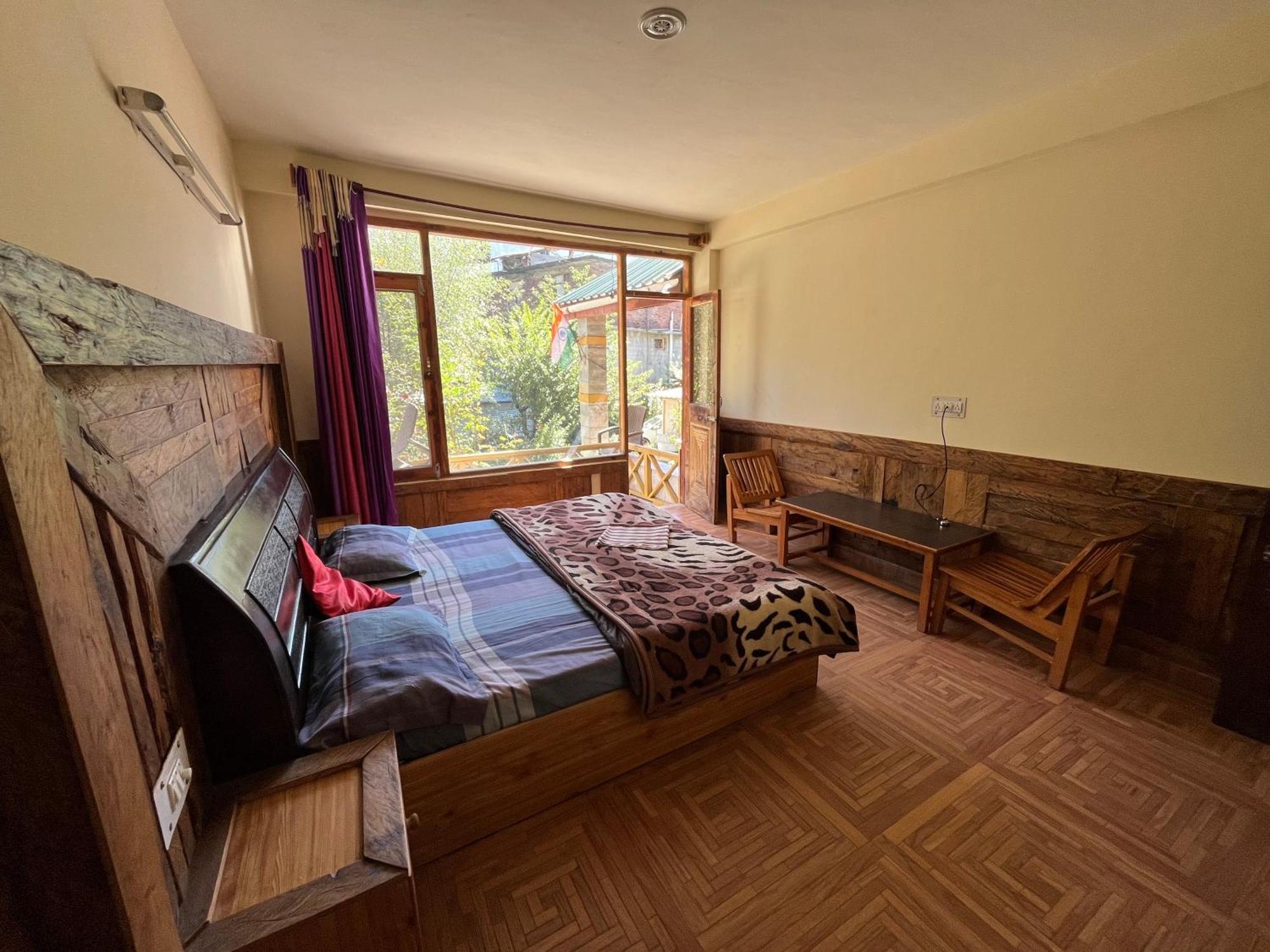 Yolo Backpackers - Manali Hostel Екстериор снимка